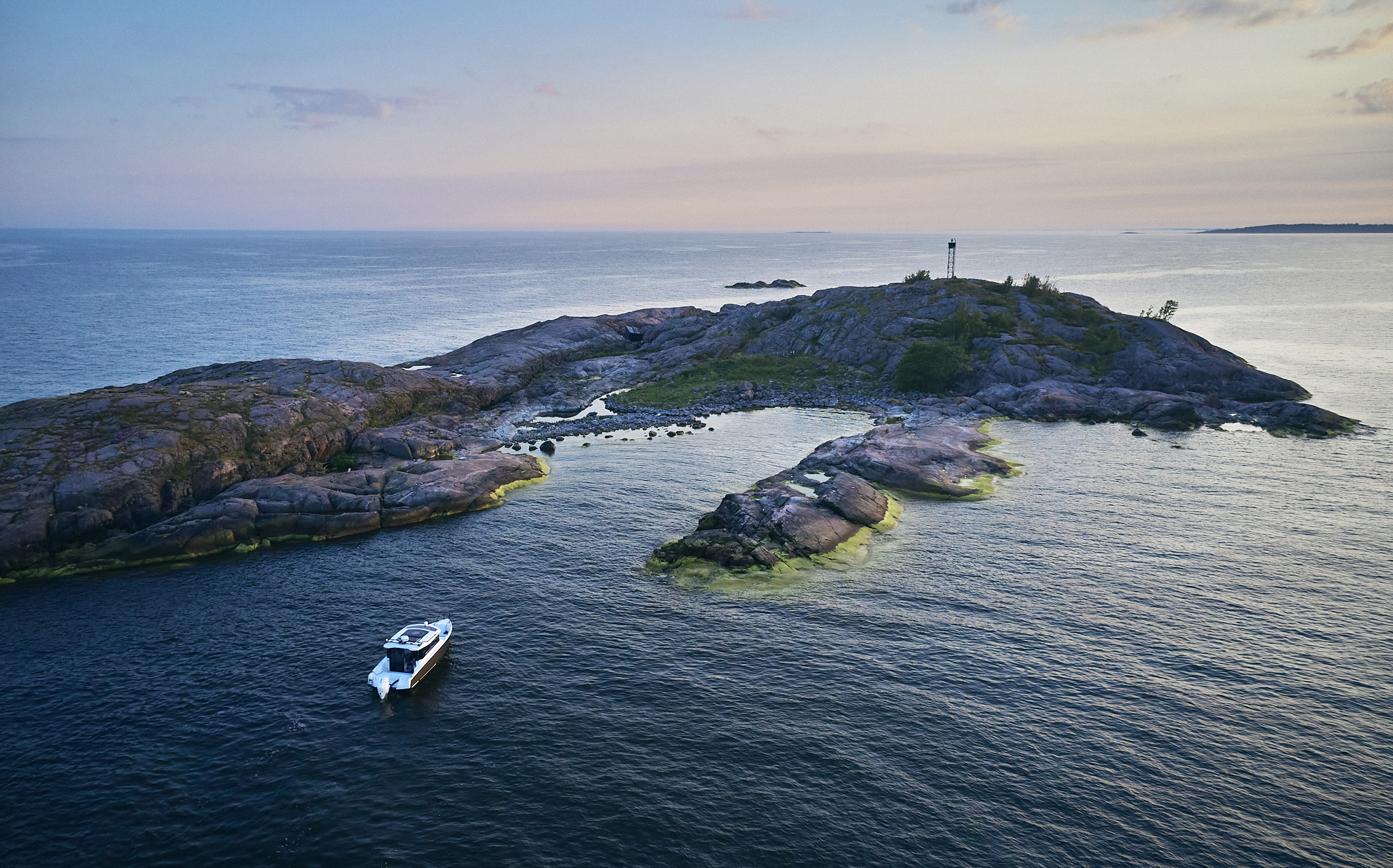 XO_Boats_EXPLR_Action_9-02