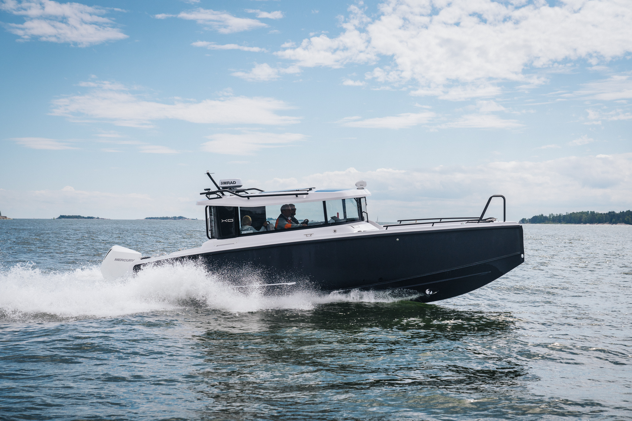 XO_Boats_EXPLR_Action_9-04