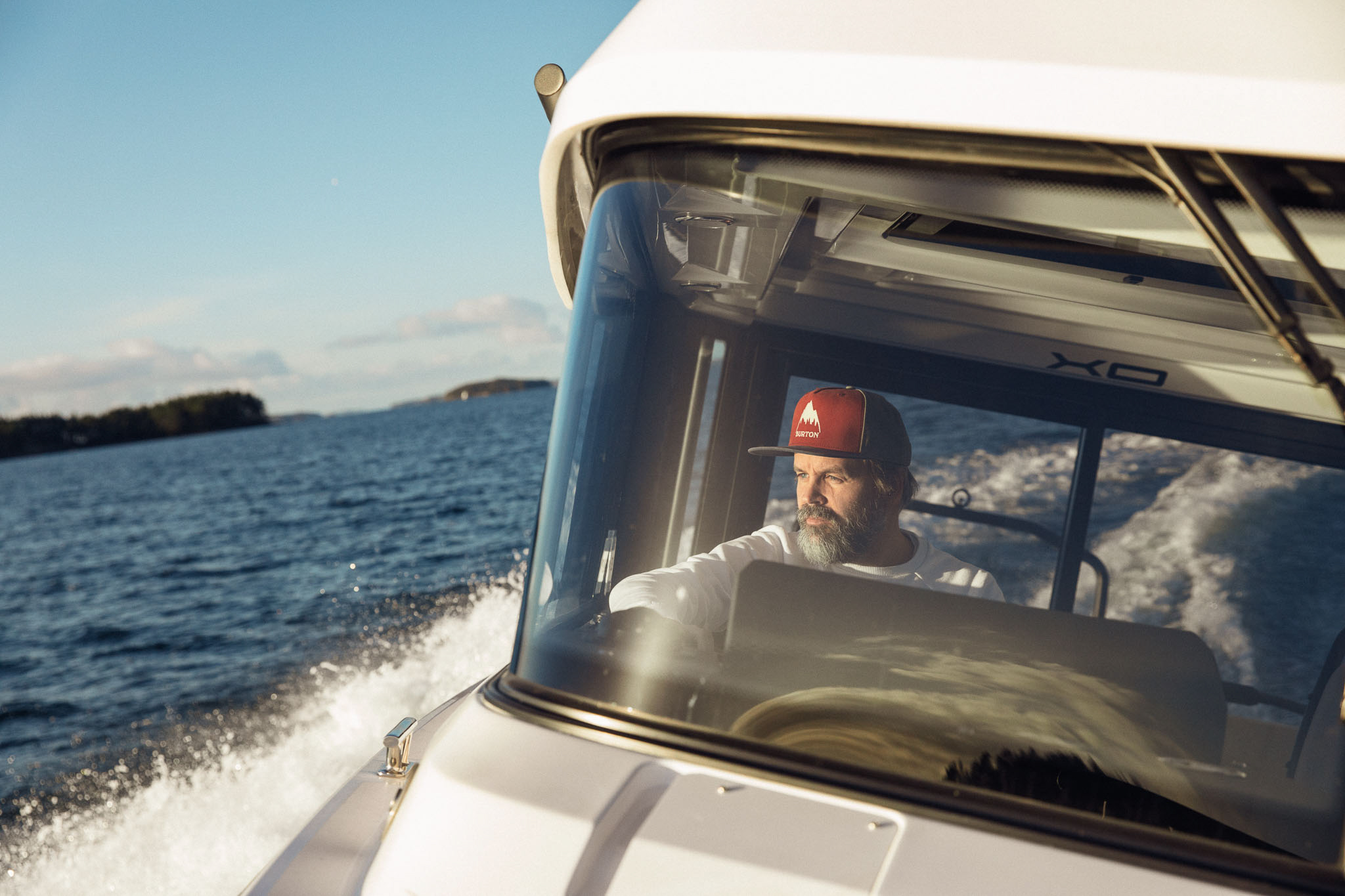 XO_Boats_EXPLR_Action_9-06